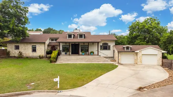 734 Monssen Parkway, Dallas, TX 75224
