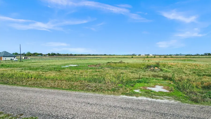 987 Gunter Road, Whitesboro, TX 76273 - Image #2