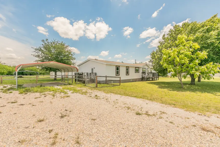 249 Private Road 4434, Rhome, TX 76078 - Image #2