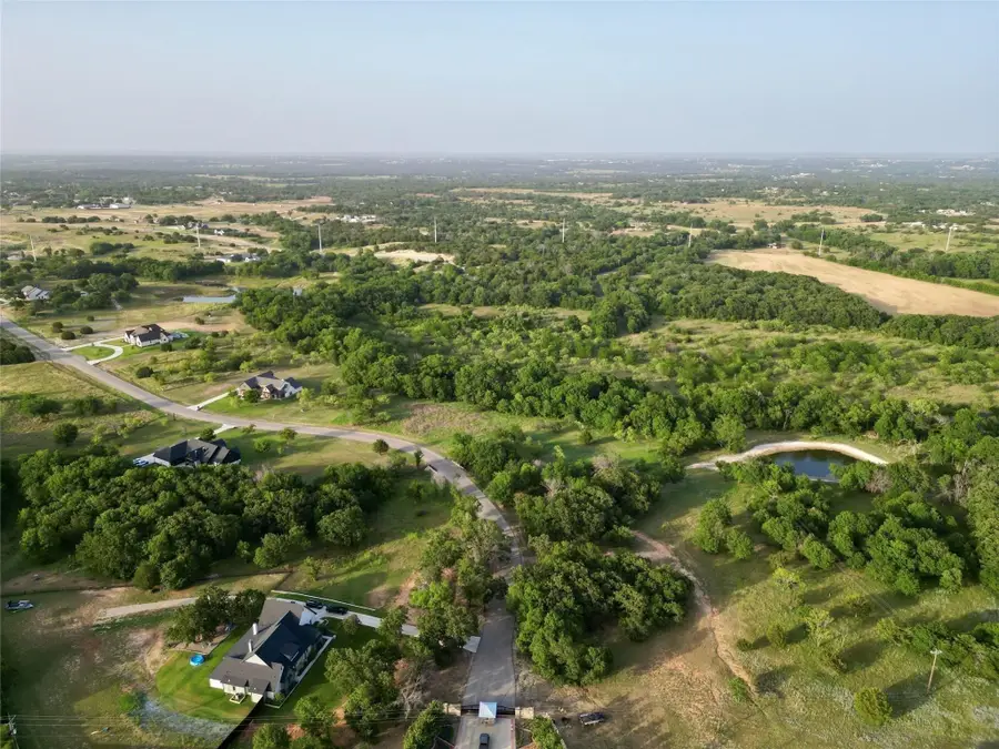 2074 Woodland Road, Weatherford, TX 76088 - Image #2