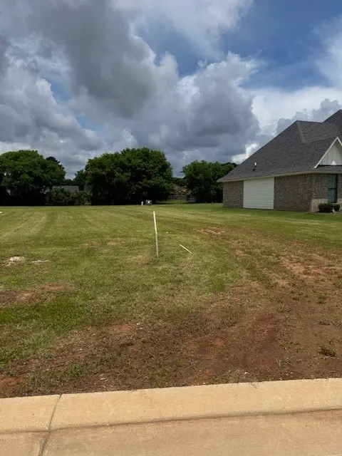 323 Newport Lane, Benton, LA 71006 - Image #1