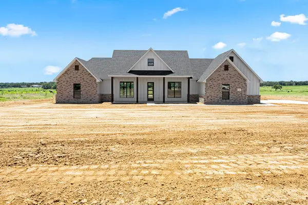 3748 County Road 424, Cleburne, TX 76031