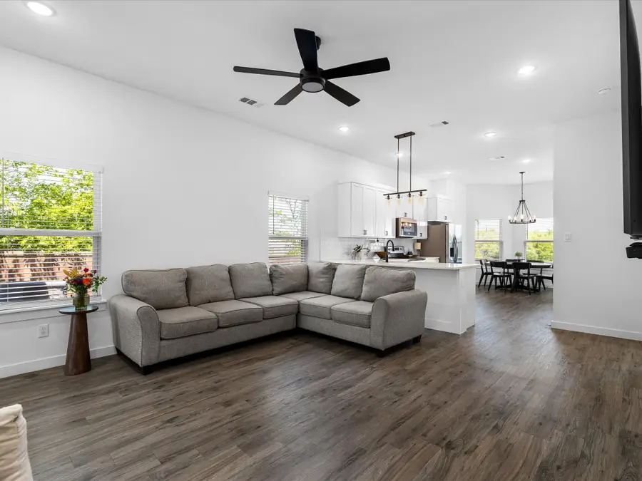 407 Peabody Street, Hillsboro, TX 76645 - Image #2