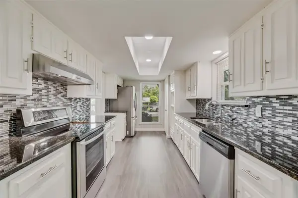 1305 Willow Way, Garland, TX 75043