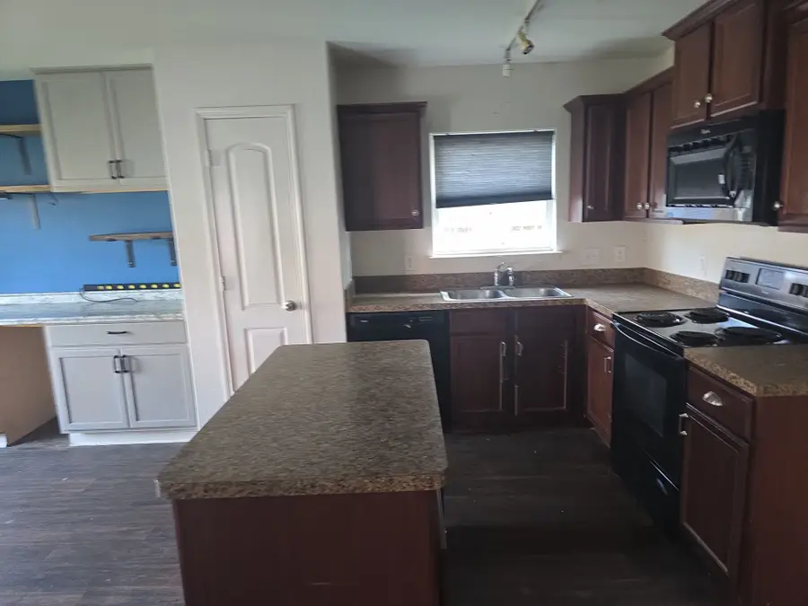 1322 Lucchese Lane, Dallas, TX 75253 - Image #2