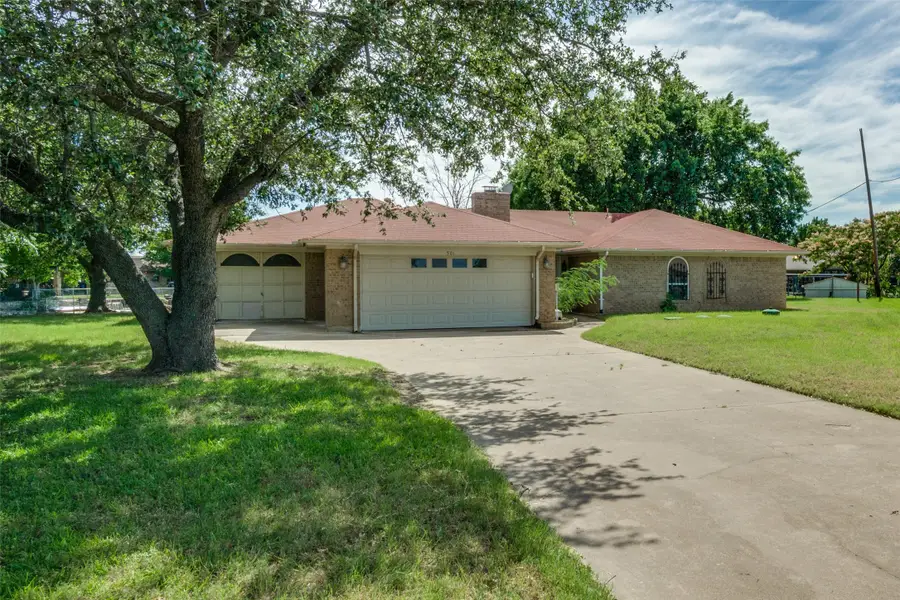 501 Panama Court, Granbury, TX 76048 - Image #2