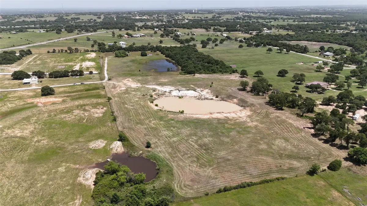 8605 W Highway 199, Springtown, TX 76082 - Image #1