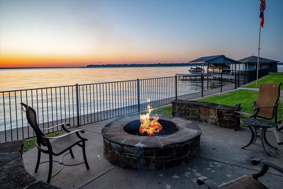 278 Shady Shores Drive, Mabank, TX 75156 - Image #1