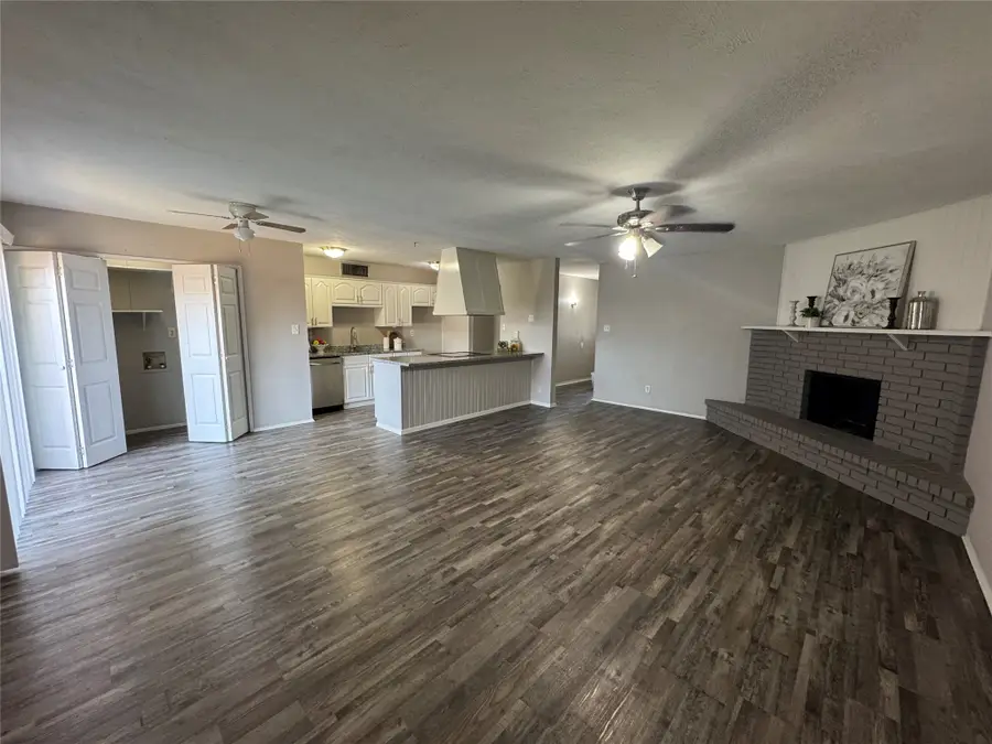 913 Valley View Drive, Allen, TX 75002 - Image #2