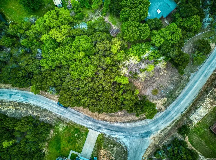 2301 Steepleridge Circle, Granbury, TX 76048 - Image #3