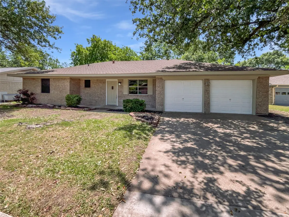 103 Comanche Court, Waxahachie, TX 75165 - Image #1