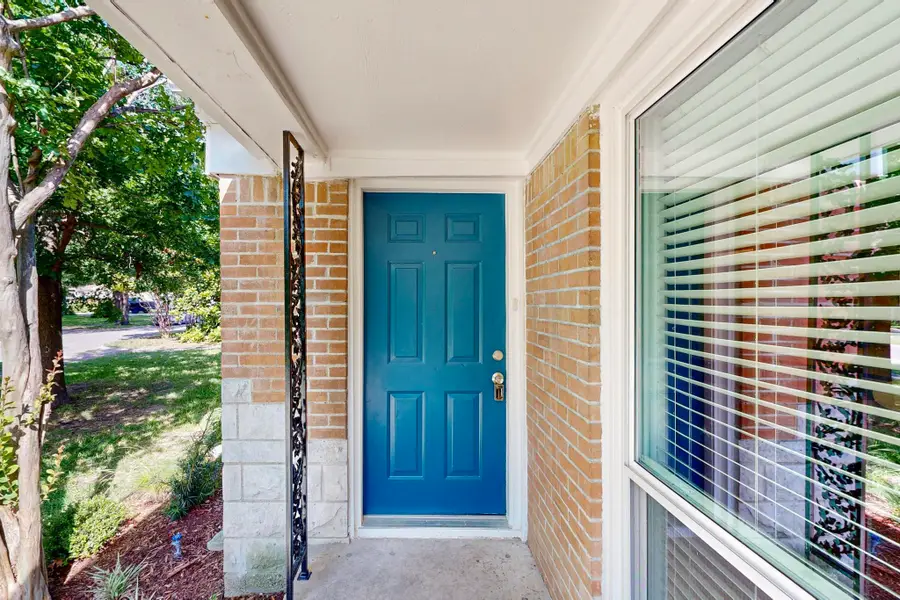 6042 Belgrade Avenue, Dallas, TX 75227 - Image #2