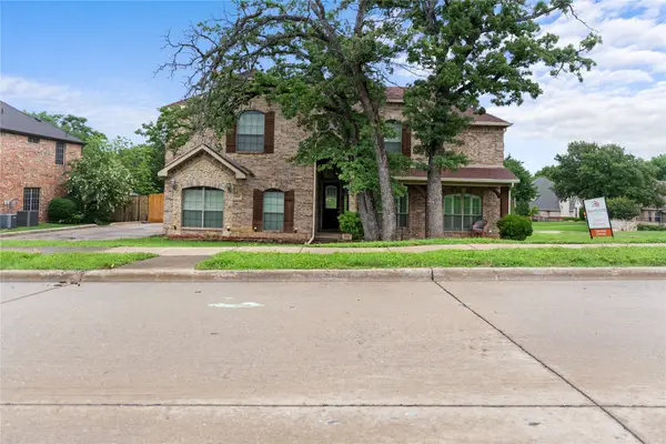 800 Whitley Court, Kennedale, TX 76060