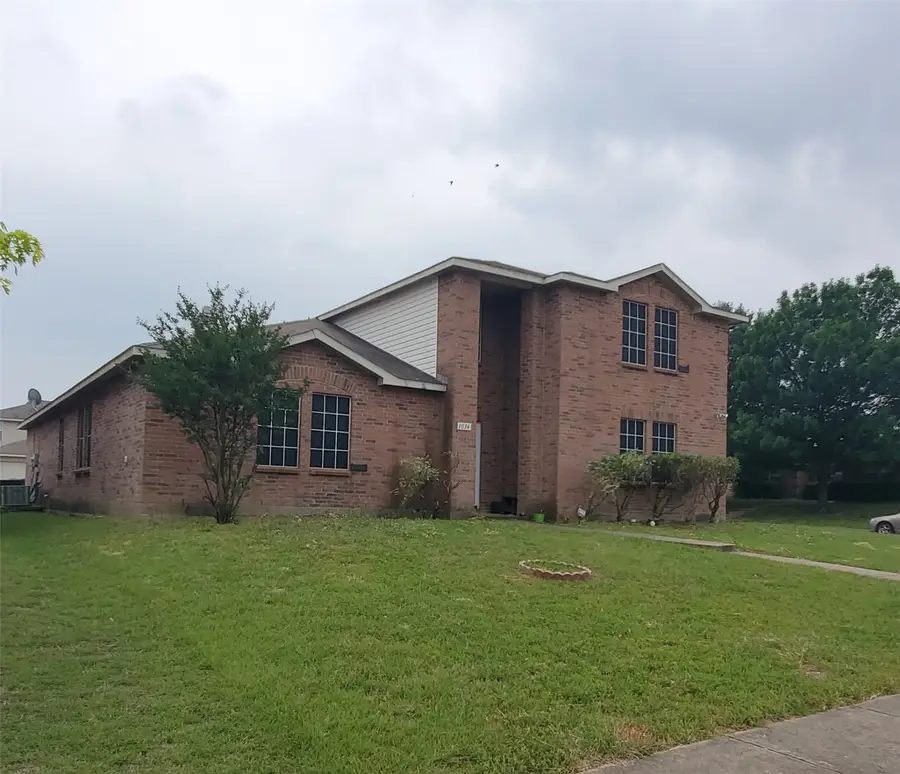 1034 Blackberry Trail, Lancaster, TX 75134 - Image #2