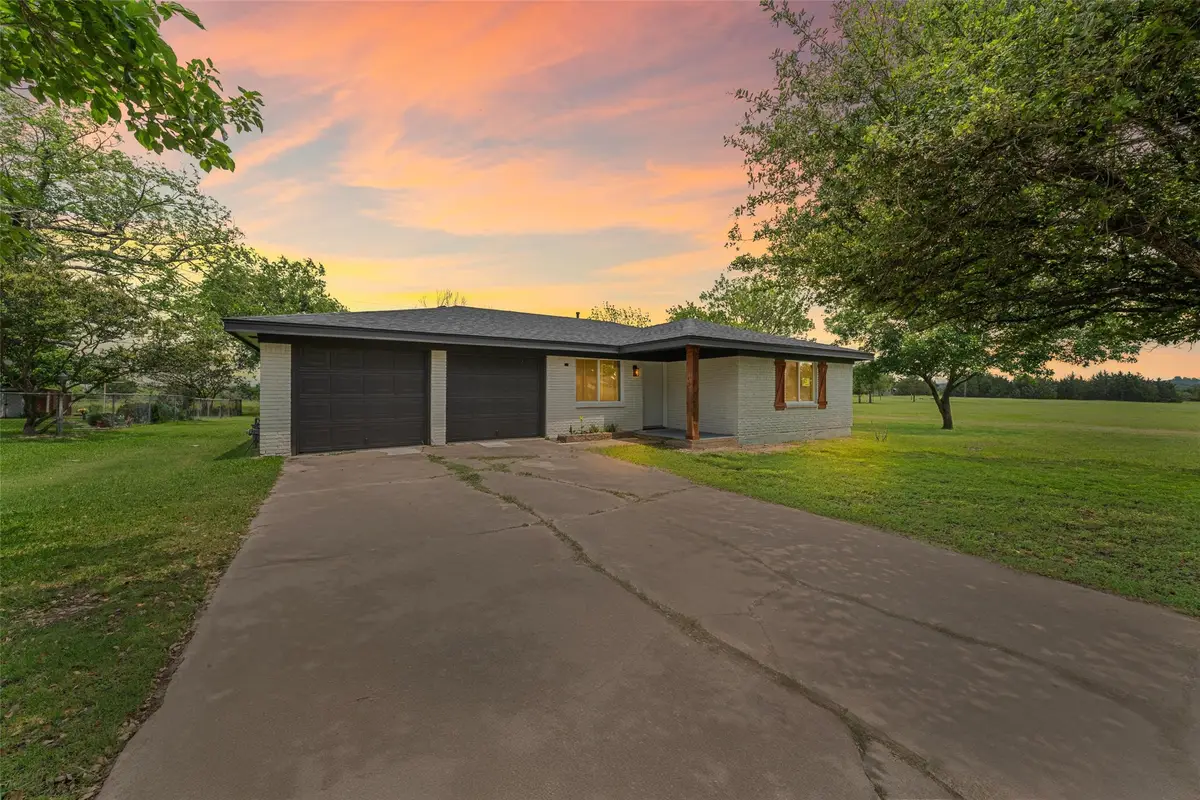 527 Dison Drive, Waco, TX 76706 - Image #1