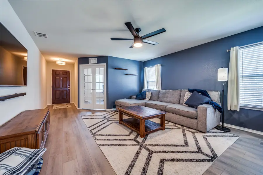 1137 Vernon Drive, Aubrey, TX 76227 - Image #3