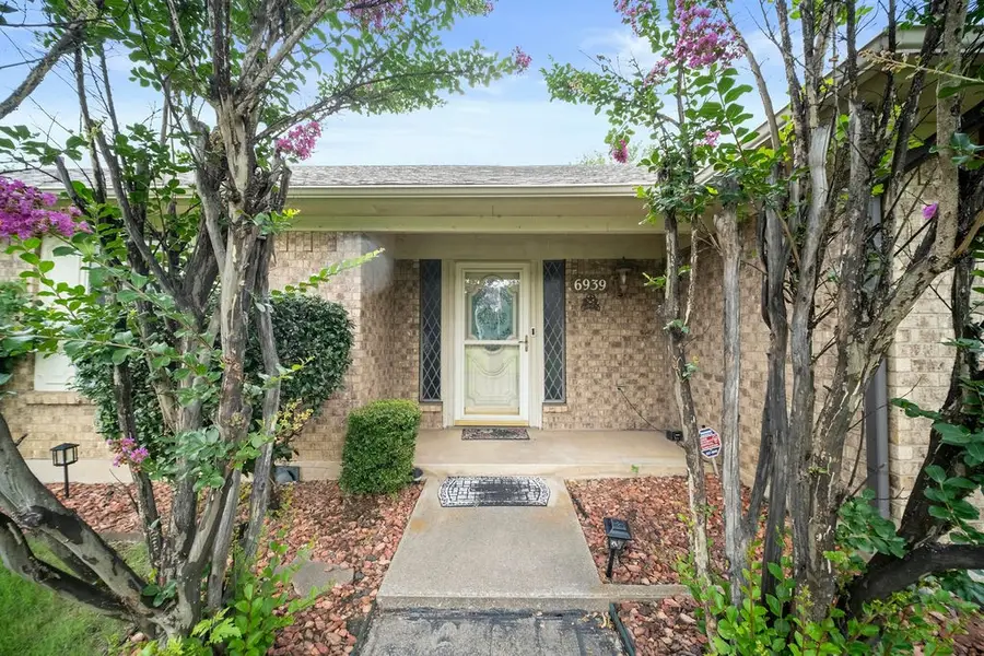 6939 Calender Road, Arlington, TX 76001 - Image #2
