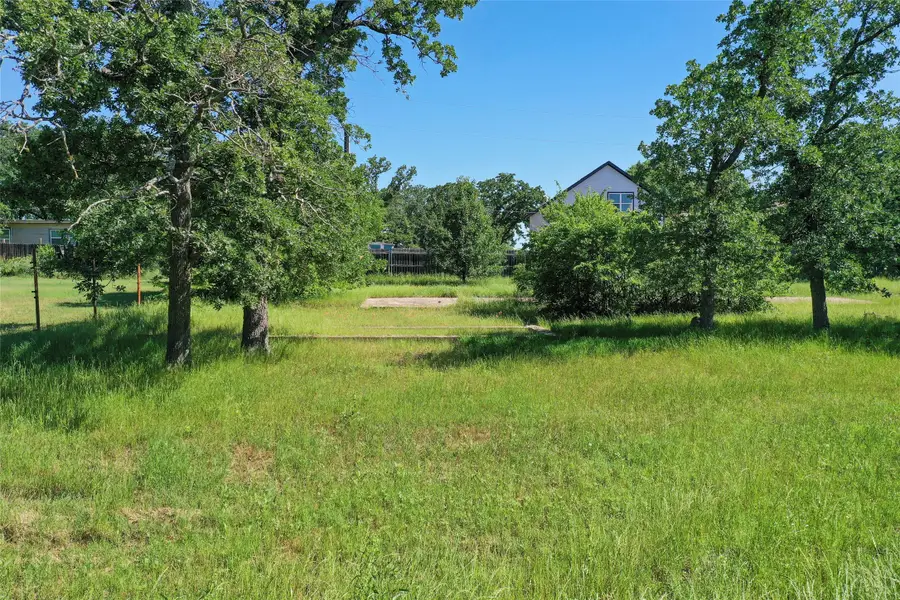 1102 Maple Drive, Bartonville, TX 76226 - Image #2