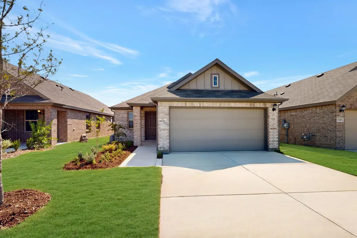 7325 Spicebush Drive, Denton, TX 76249 - Image #1