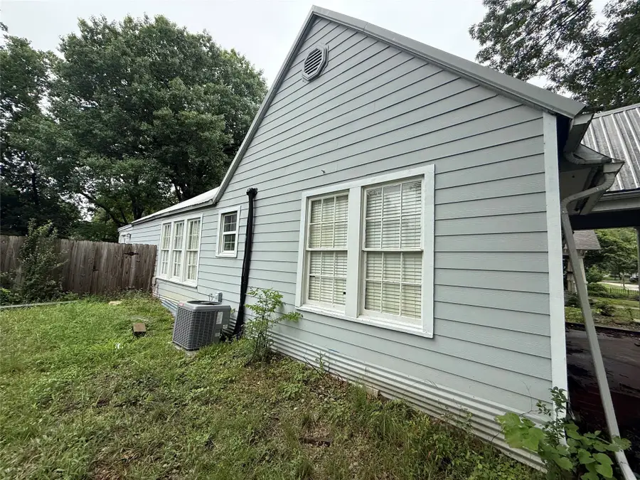 325 Virginia Avenue, Waxahachie, TX 75165 - Image #3