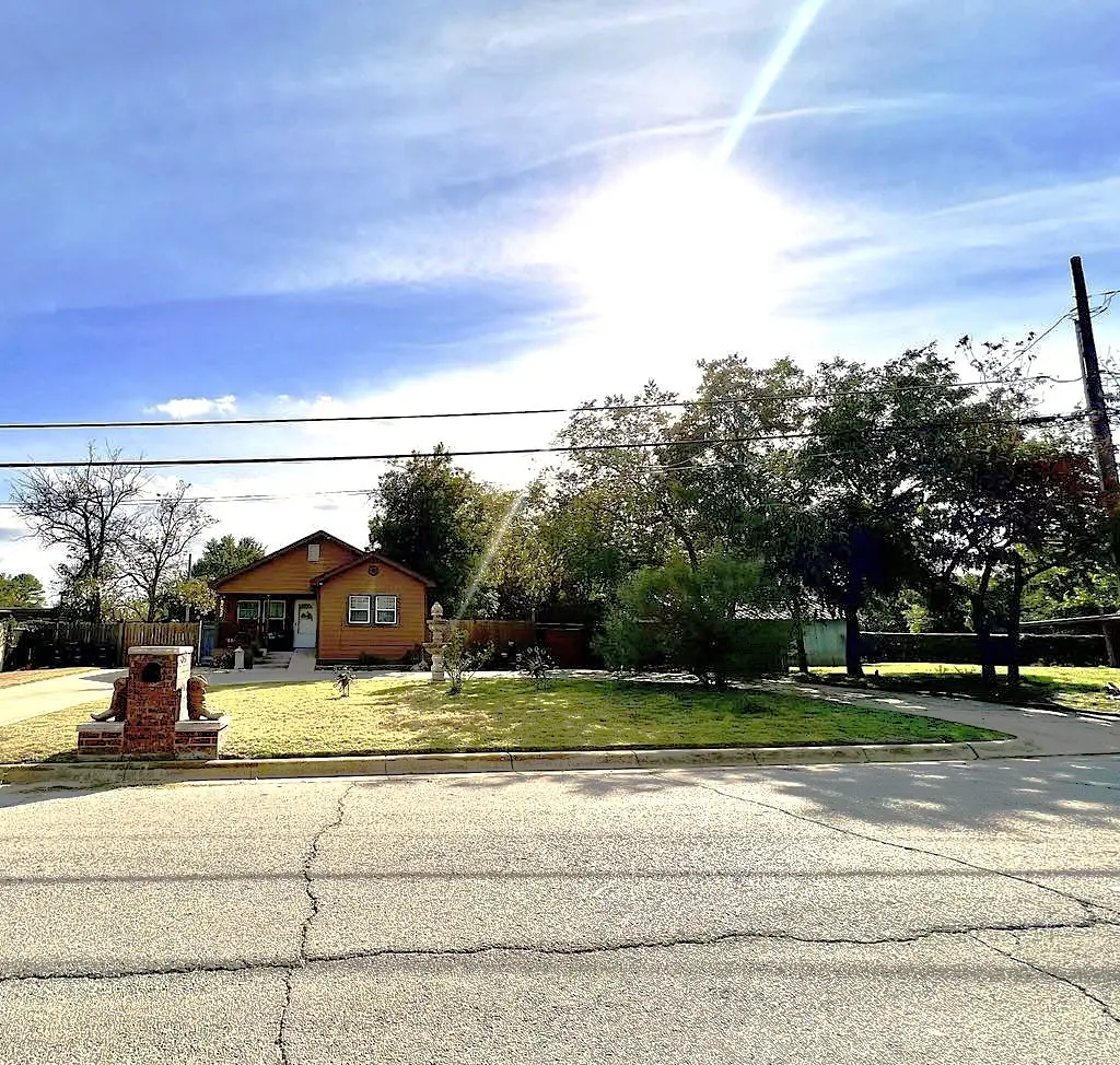 4531 Blackstone Drive, Fort Worth, TX 76114 - Image #1