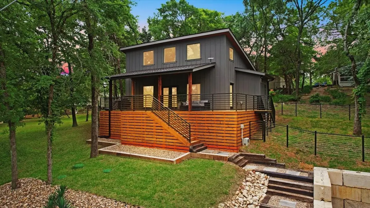 142 Wales Drive, Pottsboro, TX 75076 - Image #1