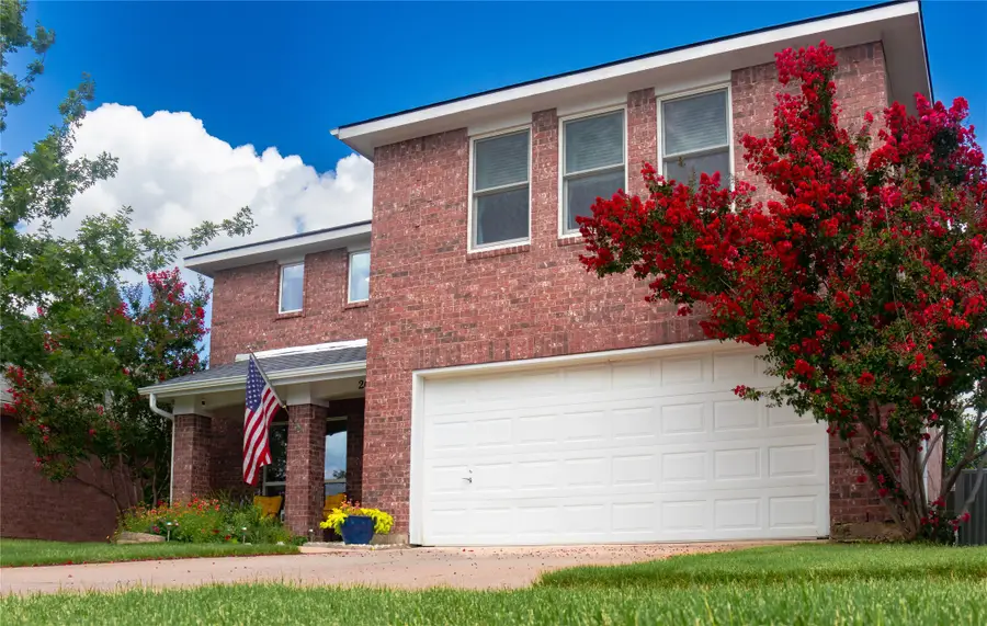 206 Grassy Creek Drive, Wylie, TX 75098 - Image #2