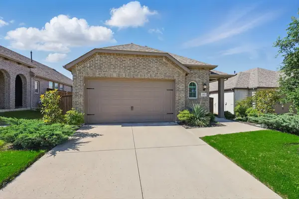 1012 Friesian Lane, Aubrey, TX 76227