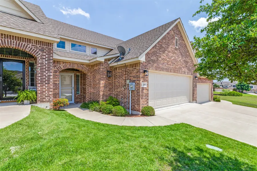 225 Legacy Boulevard, Weatherford, TX 76085 - Image #3