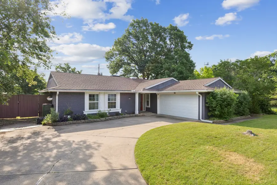 15741 Mapleview Circle, Dallas, TX 75248 - Image #2