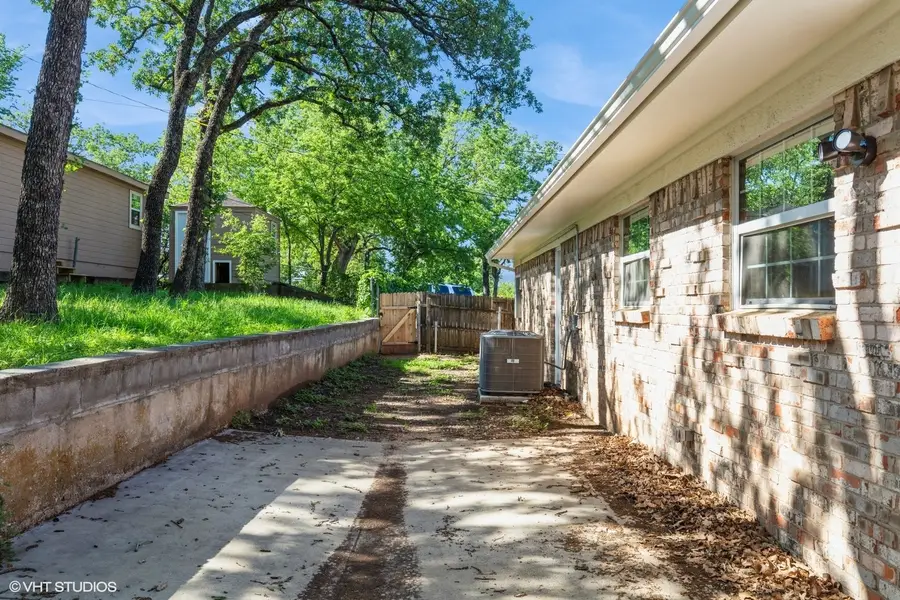 2421 Mercedes Road, Denton, TX 76205 - Image #3