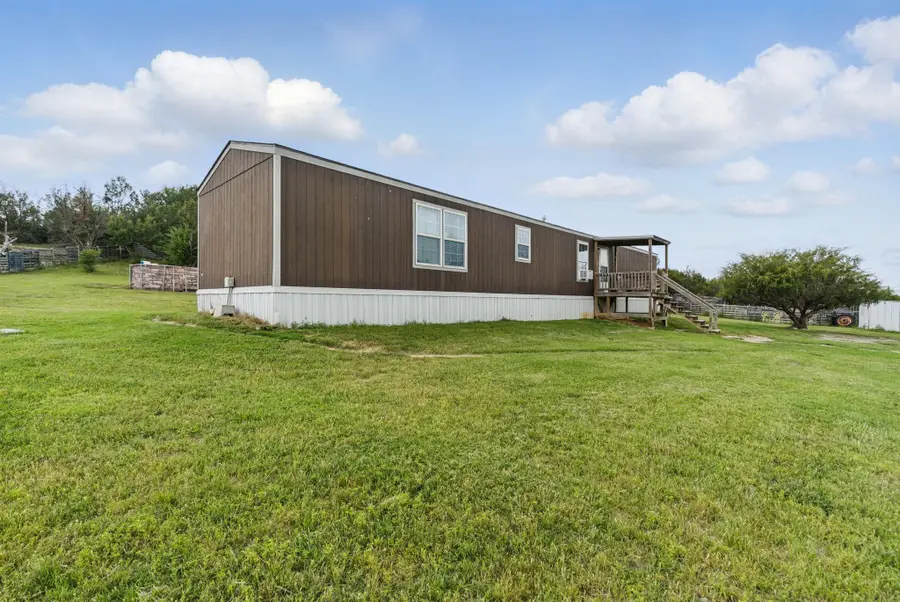 7535 Wd Court, Lipan, TX 76462 - Image #2