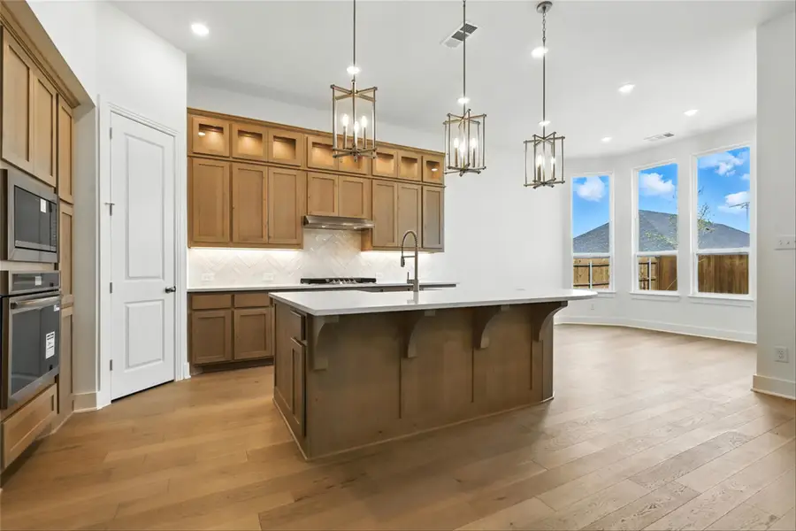 541 Lockhart Street, Waxahachie, TX 75165 - Image #2