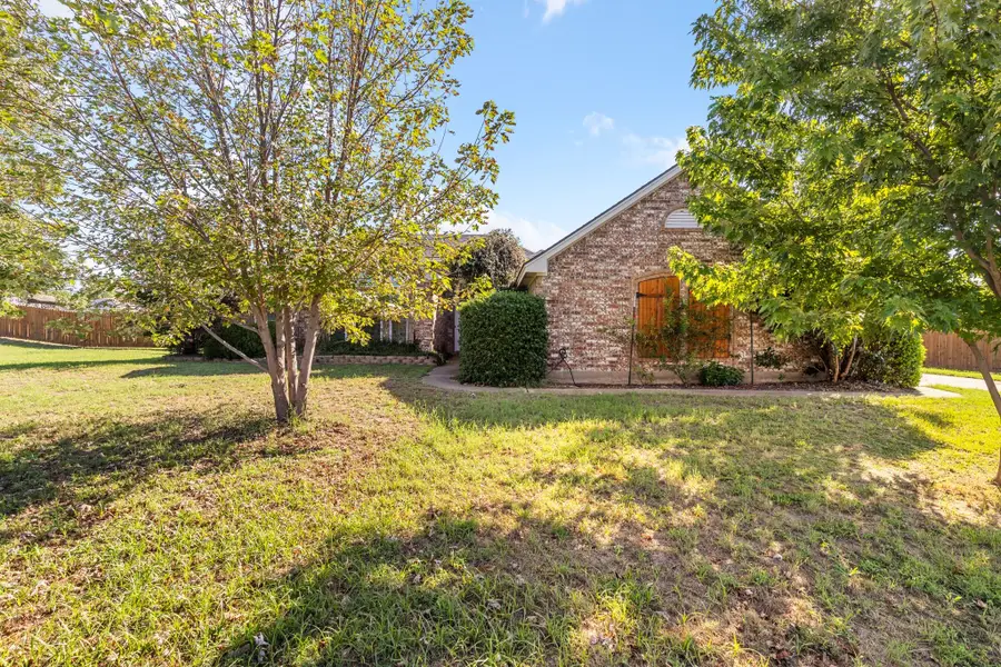 2609 Castle Road, Burleson, TX 76028 - Image #2
