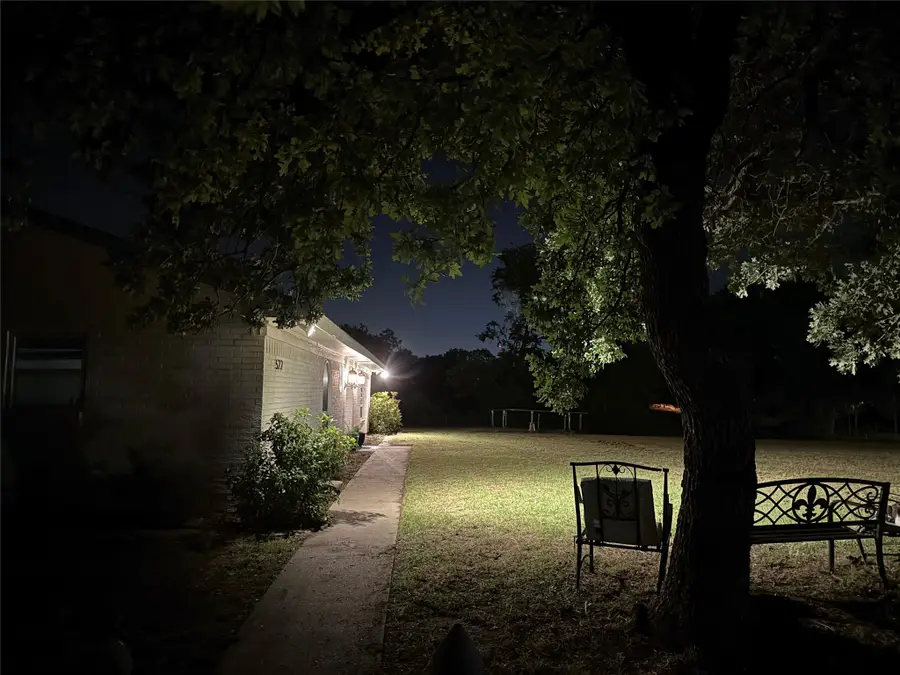 522 W 7th Street, Weatherford, TX 76086 - Image #2