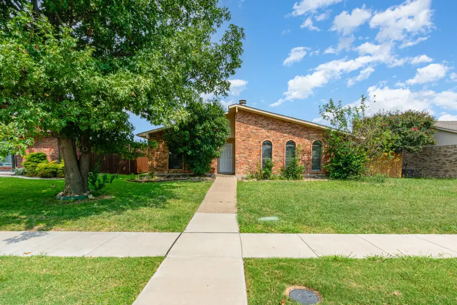 745 Cambridge Drive, Plano, TX 75023 - Image #2