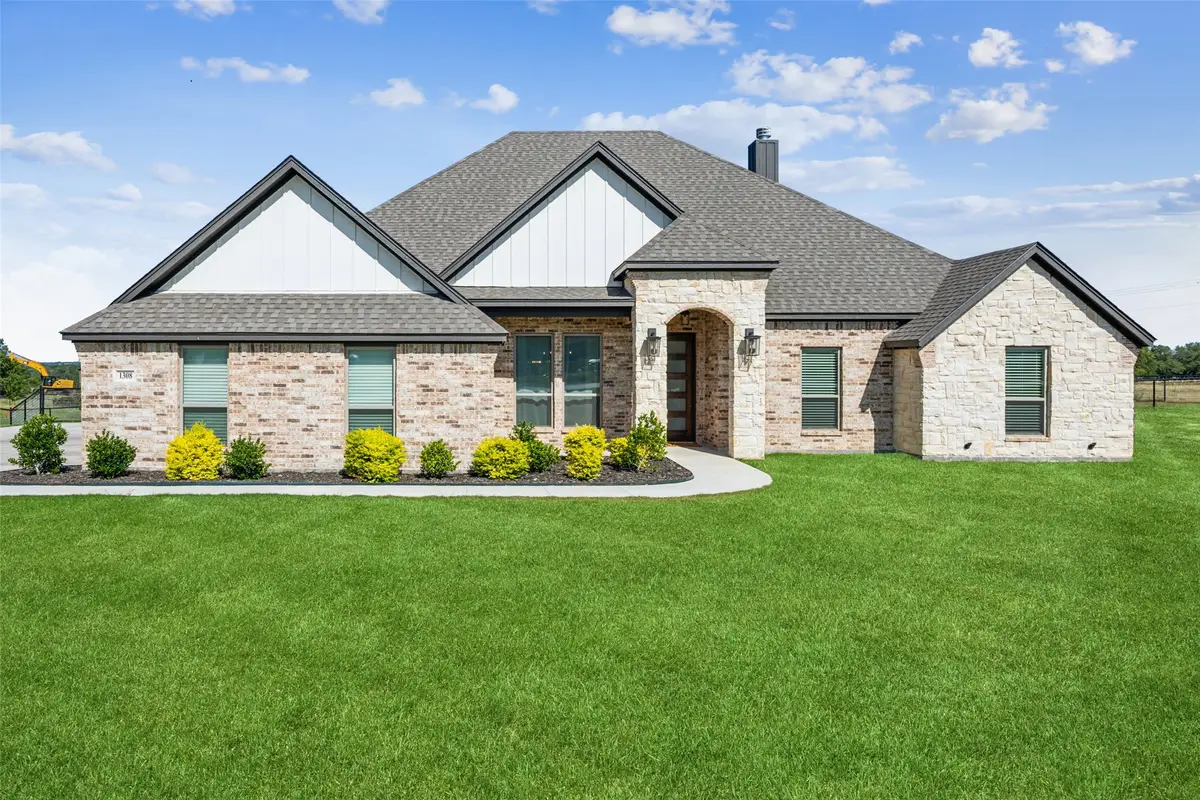 1308 Green Ridge Road, Weatherford, TX 76085 - Image #1