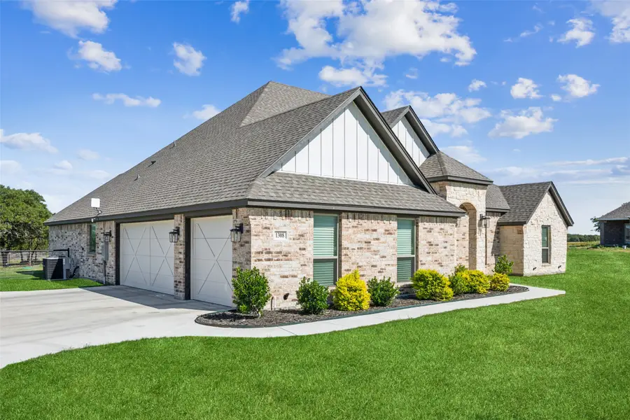 1308 Green Ridge Road, Weatherford, TX 76085 - Image #2