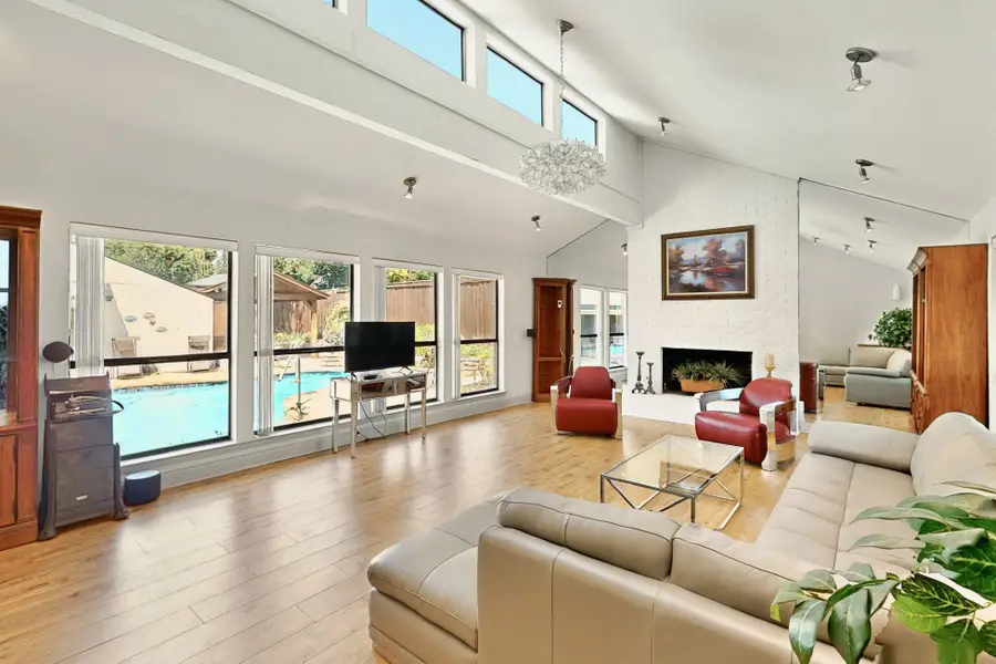 7109 Alpha Road, Dallas, TX 75240 - Image #3