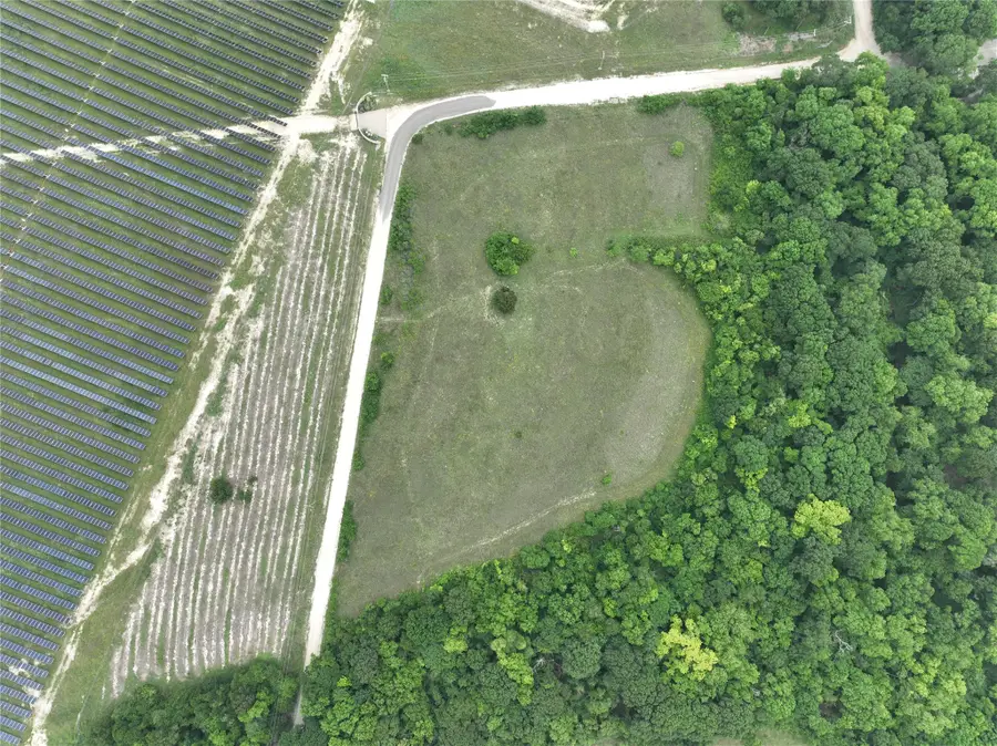 2800 Lakeview Drive E, Carls Corner, TX 76670 - Image #2