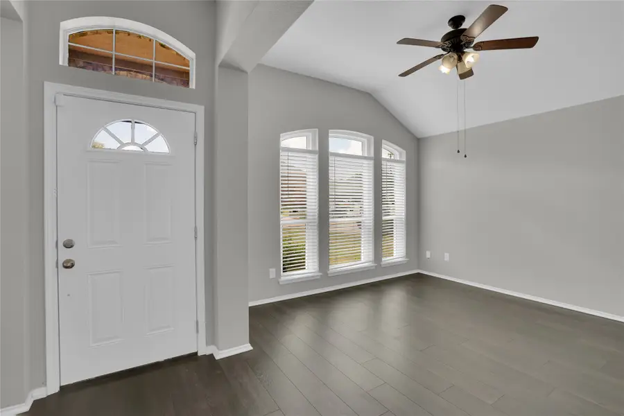 2020 Southwood Trail, Grand Prairie, TX 75052 - Image #3