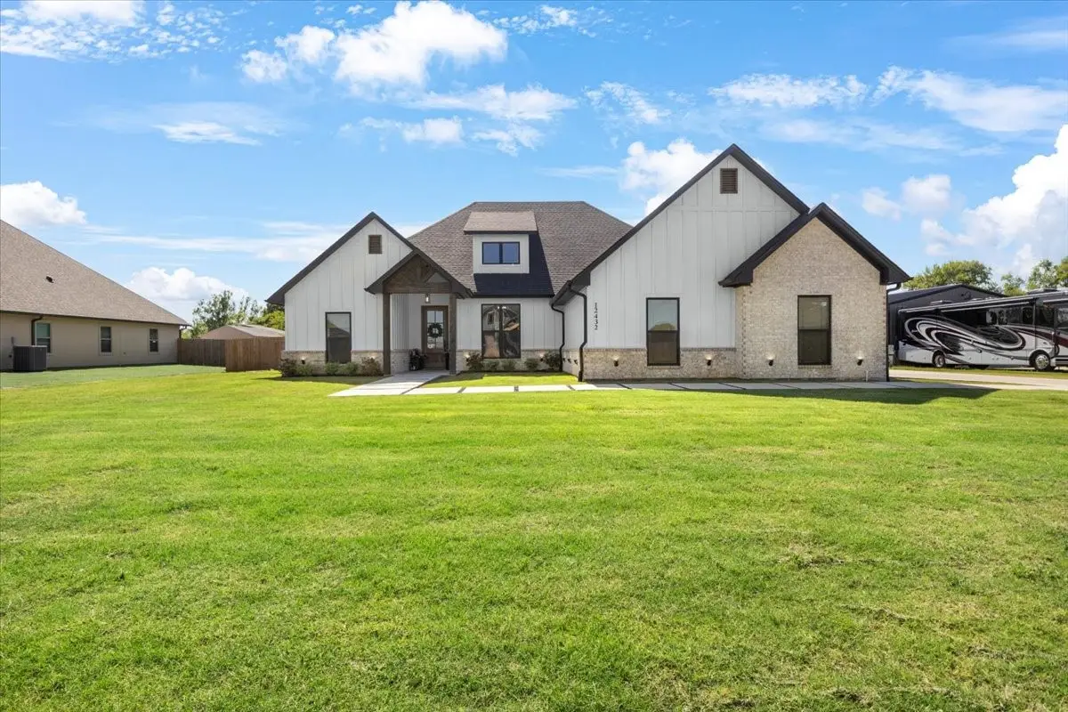 12432 Maplewood Drive, Lindale, TX 75771 - Image #1