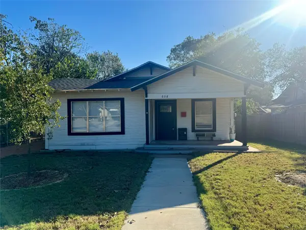 608 S Seaman Street, Eastland, TX 76448