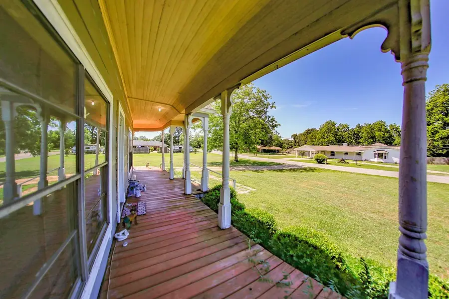 6730 Pine Mill Road, Reno, TX 75462 - Image #2