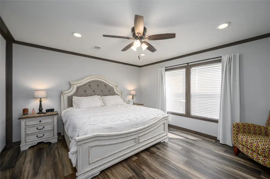 465 Hidden Hollow, Gainesville, TX 76240 - Image #3