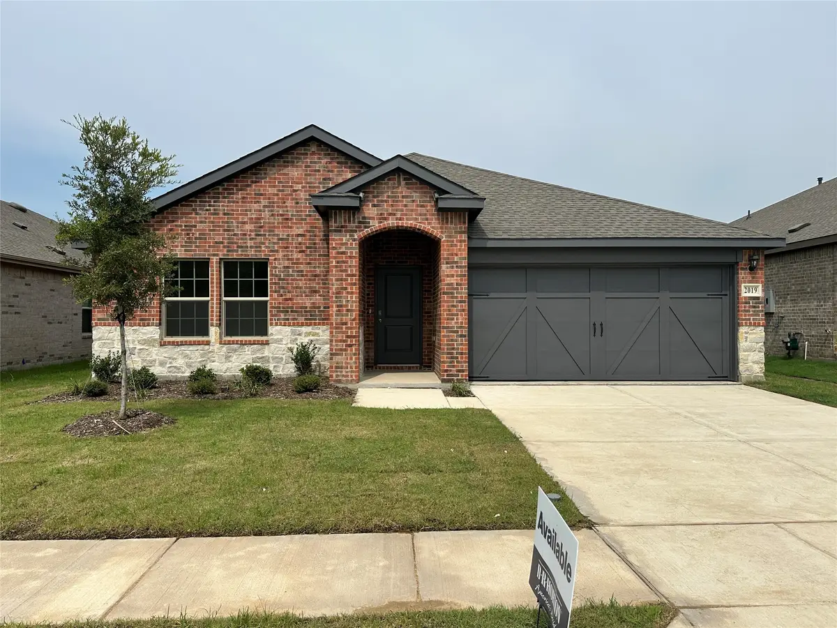 2019 Peregrine Way, Crandall, TX 75114 - Image #1