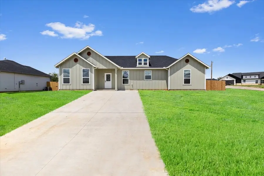 184 Cactus Canyon Drive, Bridgeport, TX 76426 - Image #2