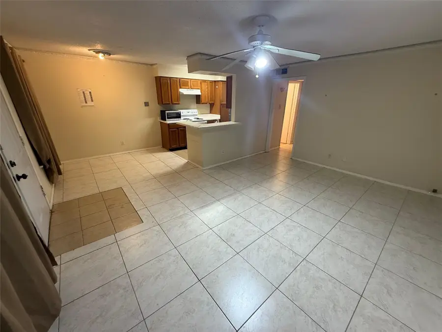 3624 Parkridge Drive #213, Dallas, TX 75234 - Image #3