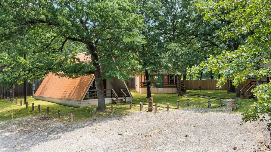 340 Oxford Drive, Gordonville, TX 76245 - Image #3