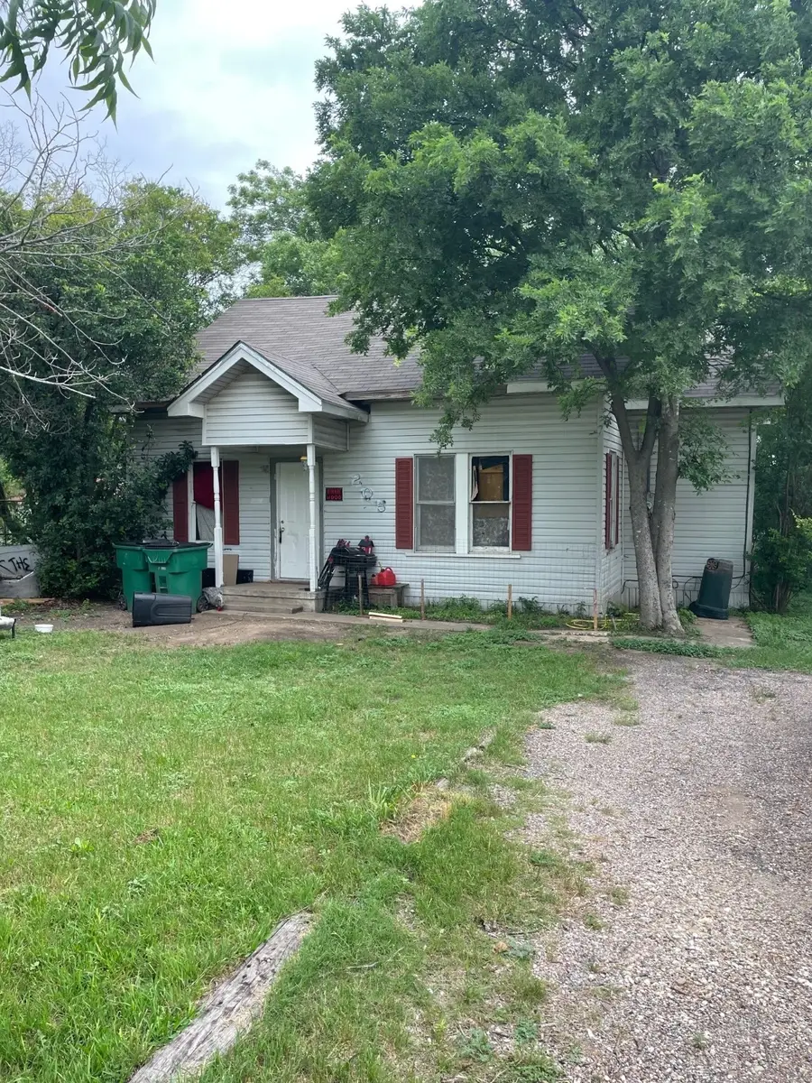 205 S Carpenter Street, Mart, TX 76664 - Image #3